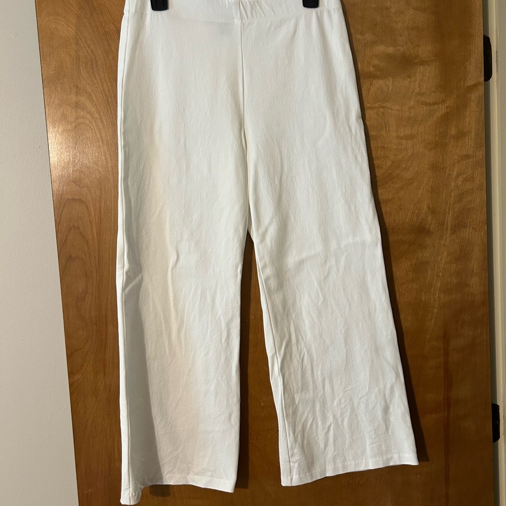 Ladies white Karen Kane slacks